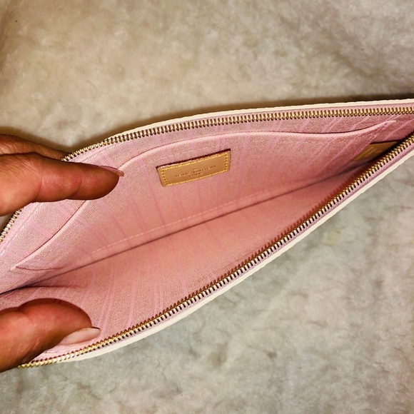 💯🎁Auth. Louis Vuitton Neverfull GM Clutch 👀🎁 - Picture 4 of 6